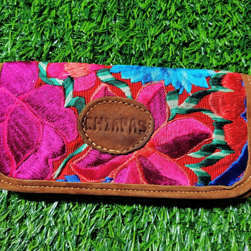Beautiful Mexican floral Embroidery Clutch/Wallet